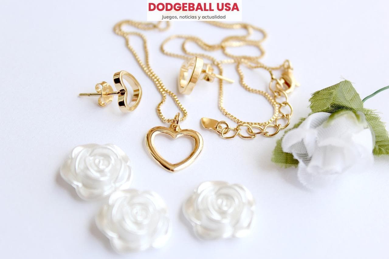 accessories, necklace, earrings